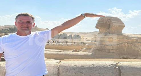  ضيف شرف بالجزء الثاني.. مايكل أوين ينضم لفيلم "الحريفة" في مصر (صور)